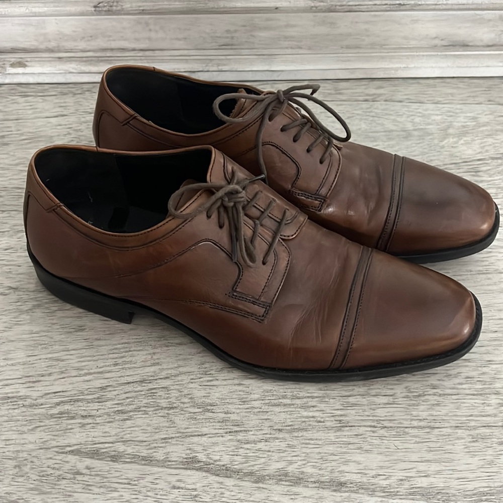Johnston & Murphy mens cap toe dress shoes. Worn once.